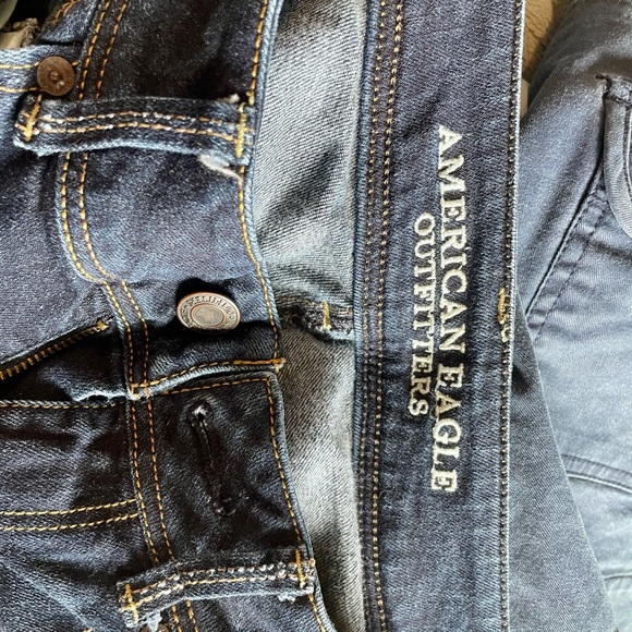 SOLD American Eagle Size 4 Kick Boot Jeans - Picture 6 of 8